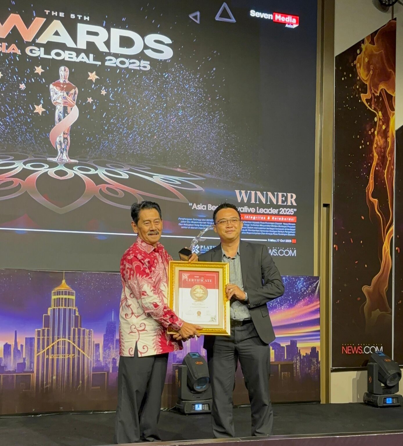 Ketua DPRD Kuningan Nuzul Rachdy Raih Penghargaan Asia Best Innovative Leader of Indonesia 2025