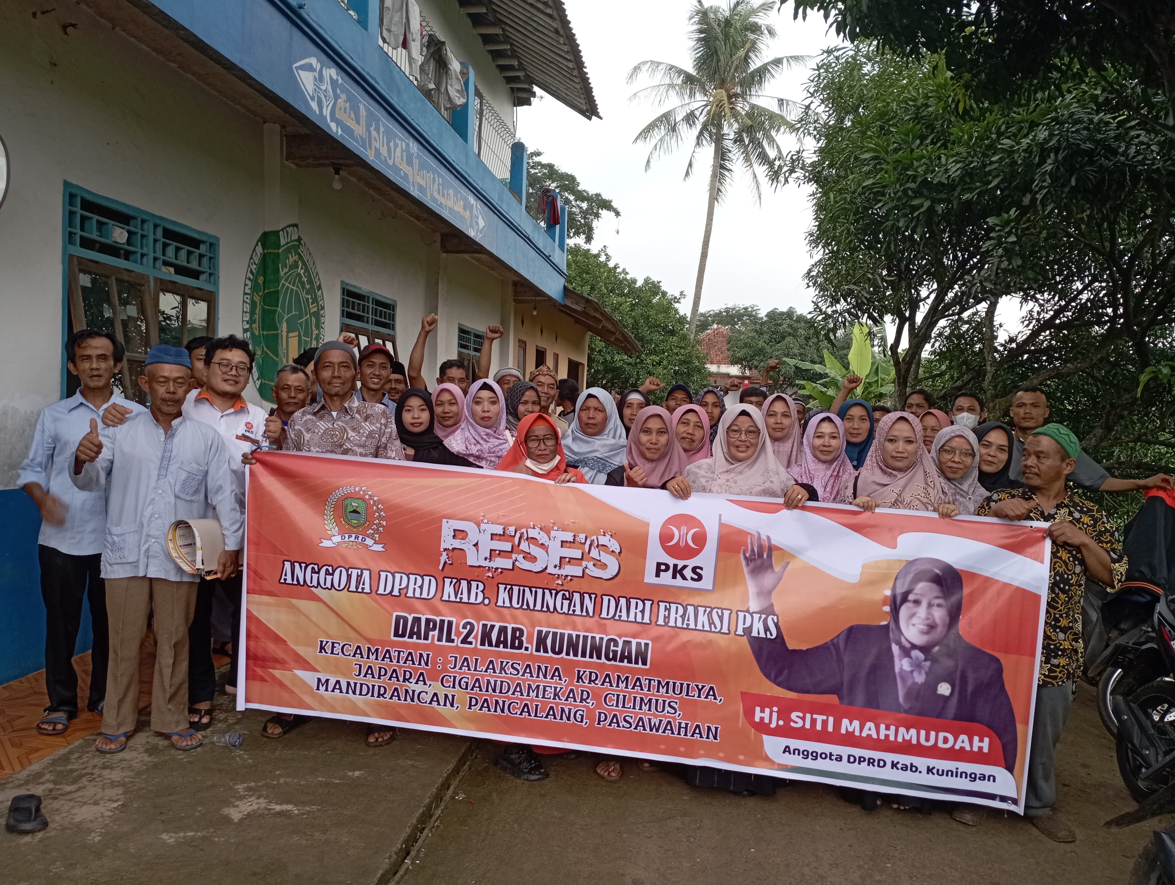 Hj. Siti Mahmudah, S.Pd.I Anggota DPRD Kabupaten Kuningan dari Fraksi PKS melaksanakan reses di daerah pemilihan (Dapil) 2